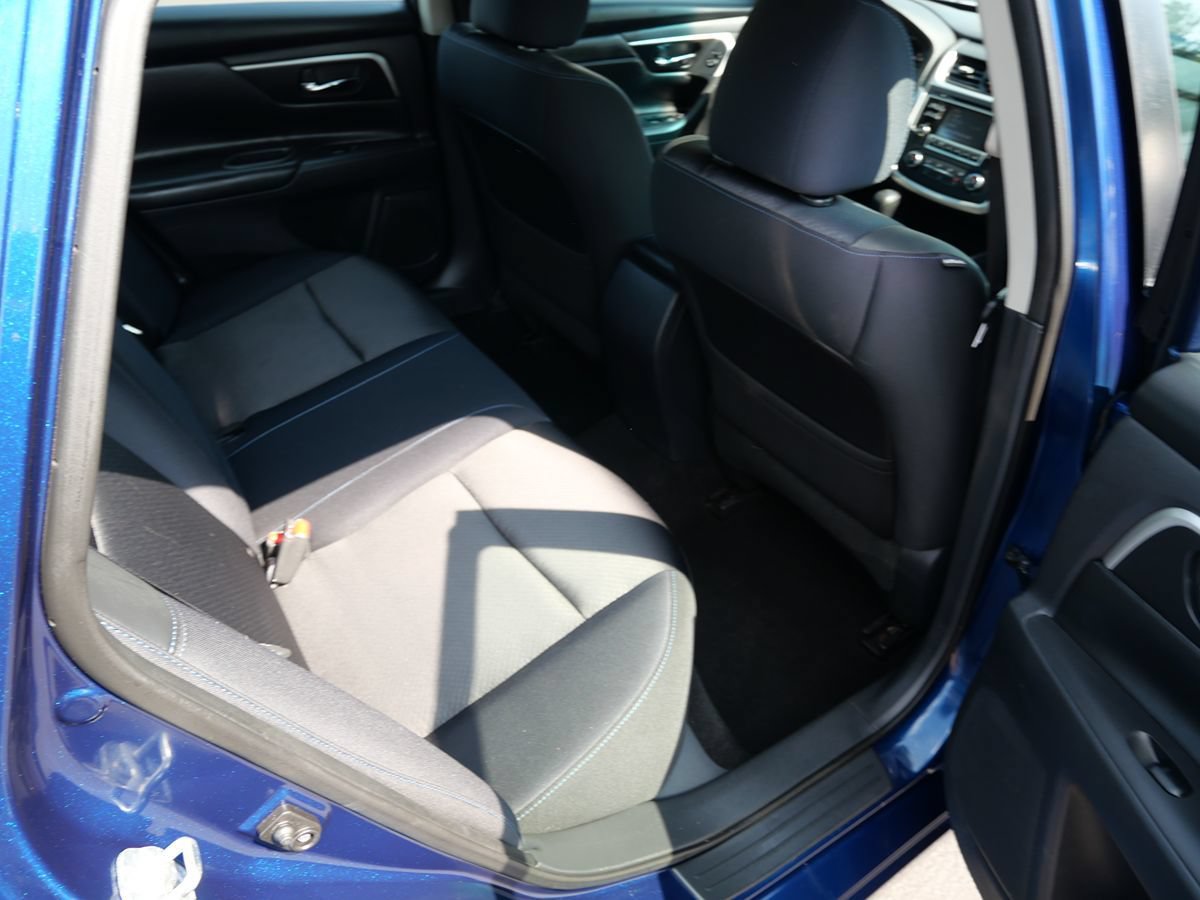 Used 2017 Nissan Altima 2.5 SR FWD image 20