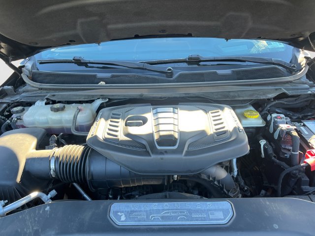 Used 2023 Jeep Grand Wagoneer Series III AWD/4WD image 32