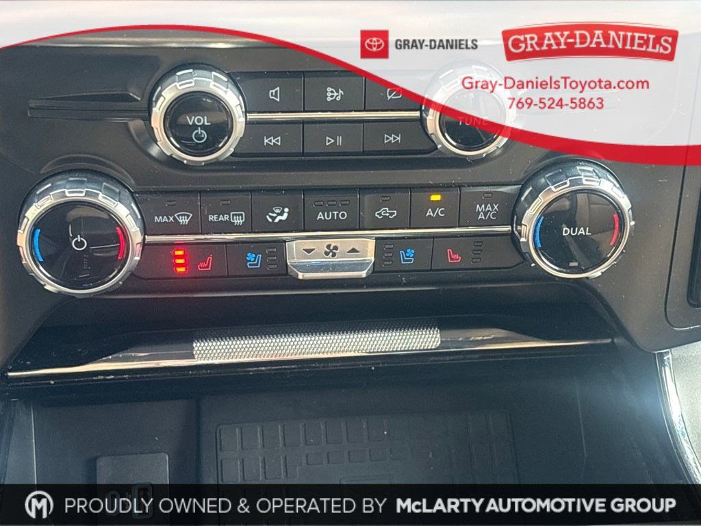 Used 2022 Ford F150 Lariat w/ Trailer Tow Package image 13