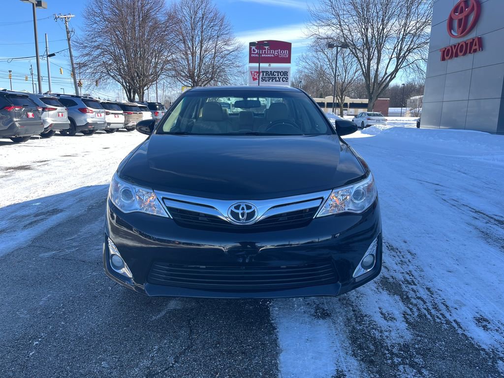Used 2014 Toyota Camry XLE image 8