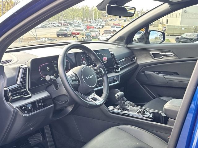 Used 2025 Kia Sportage X-Line w/ Premium Package image 11