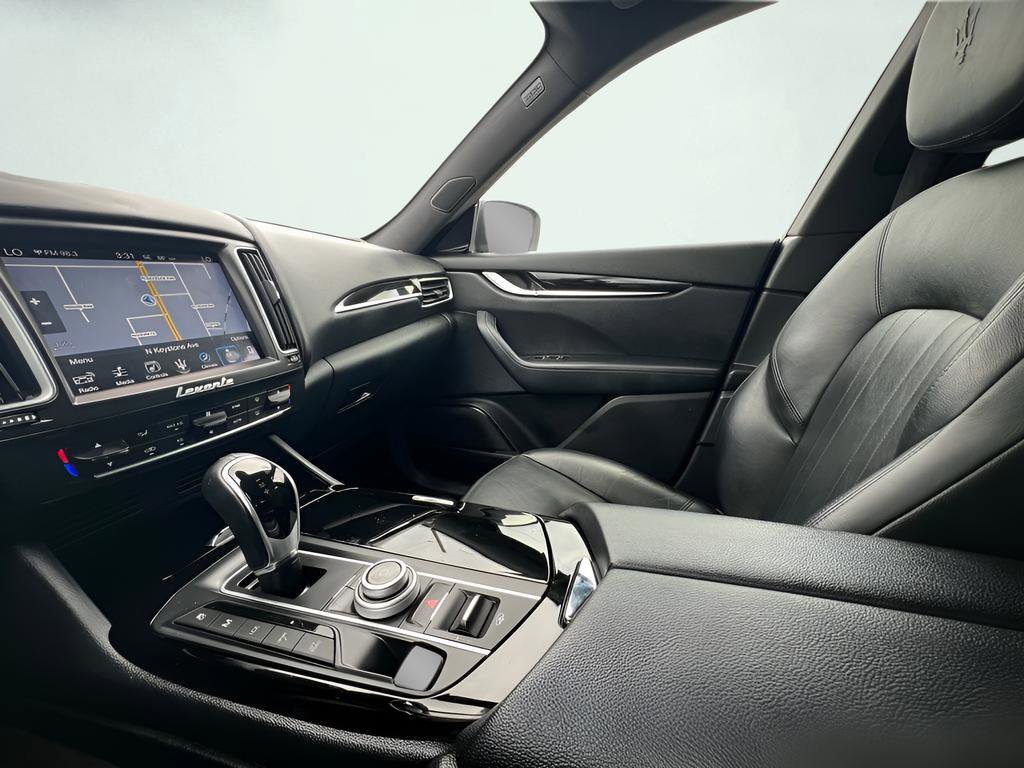 Used 2017 Maserati Levante image 60