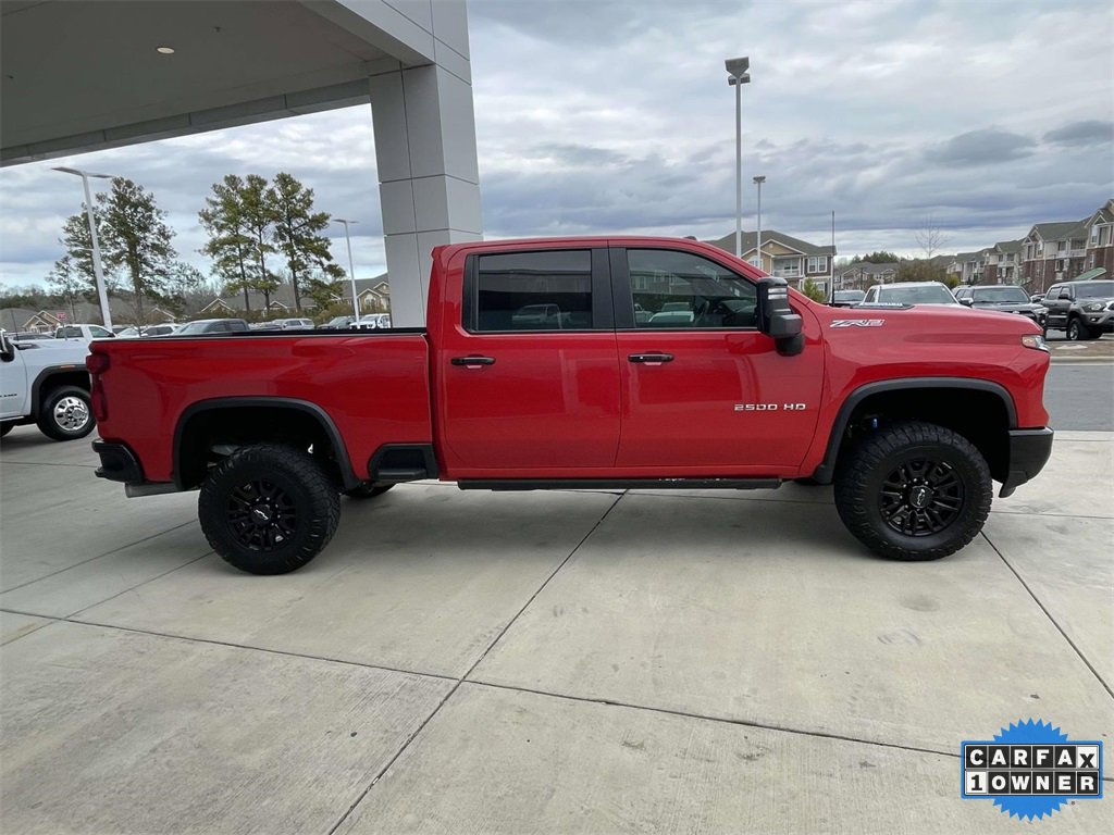 Used 2024 Chevrolet Silverado 2500 ZR2 image 5