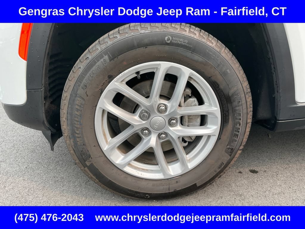 Certified 2023 Jeep Grand Cherokee Laredo X AWD/4WD image 12