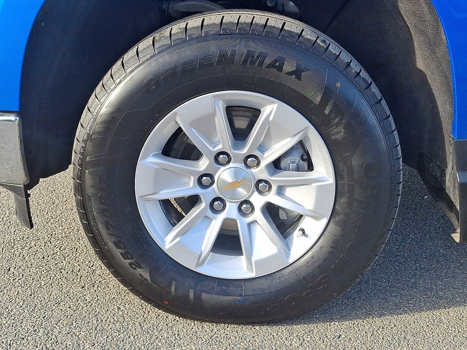 Used 2025 Chevrolet Silverado 1500 LT image 9