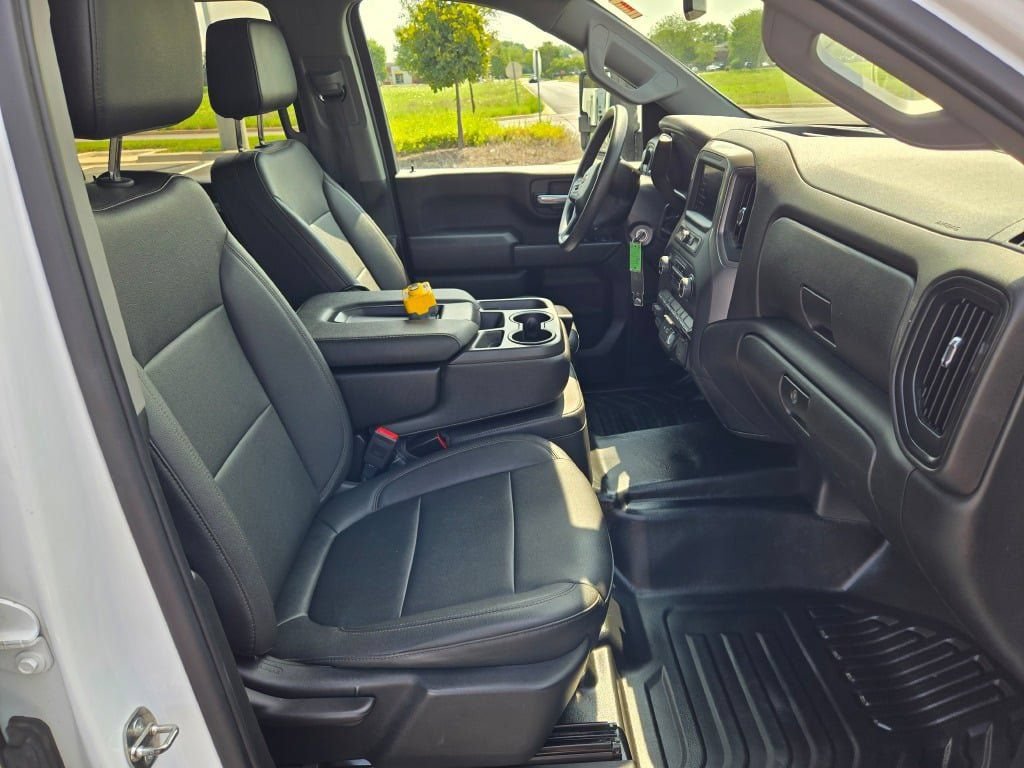 Used 2023 Chevrolet Silverado 3500 W/T w/ WT Convenience Package AWD/4WD image 7