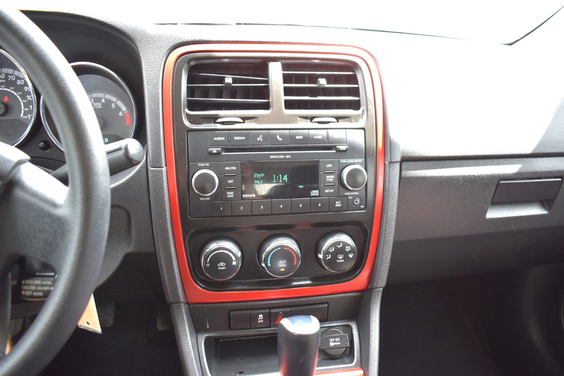 Used 2011 Dodge Caliber Heat FWD image 18