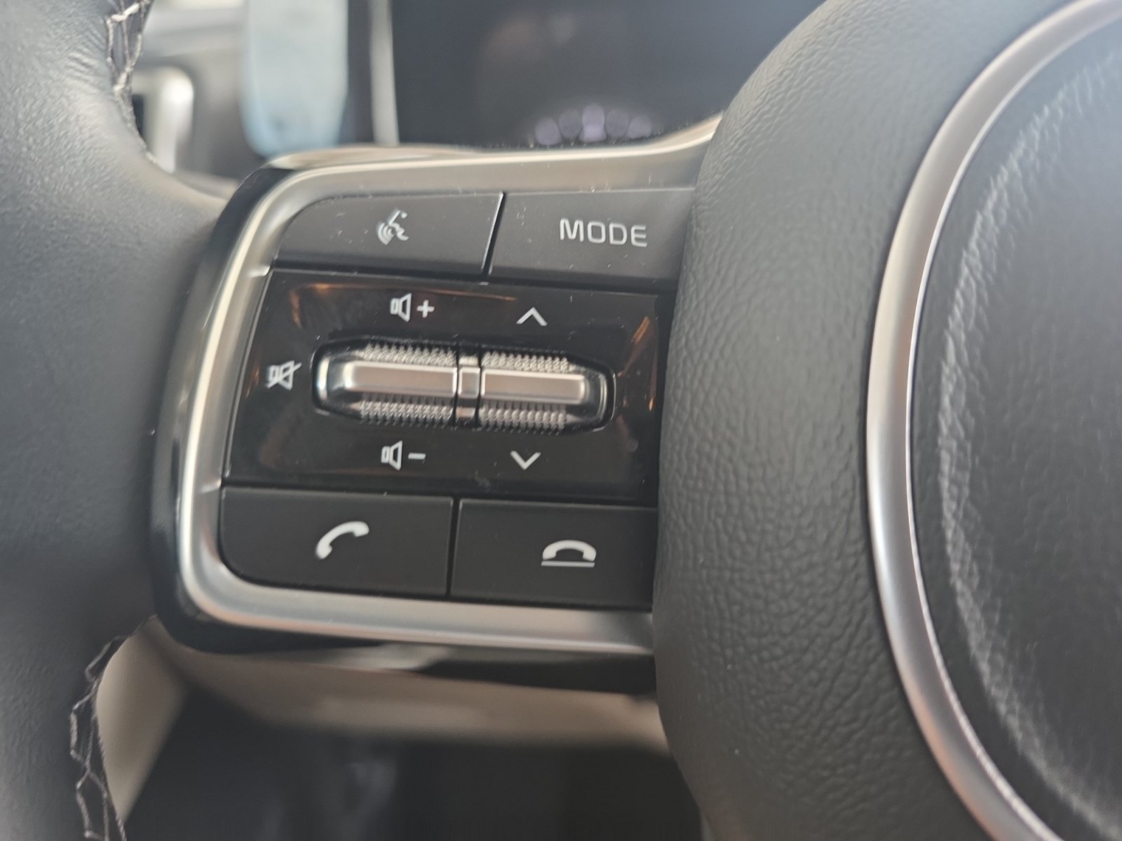 Certified 2022 Kia Sorento X-Line EX AWD/4WD image 25