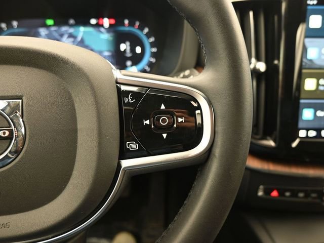 Used 2023 Volvo XC60 B5 Plus w/ Climate Package image 24
