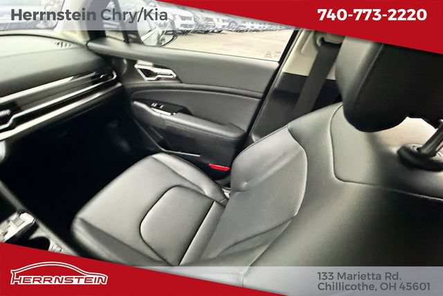 Used 2025 Kia Sportage EX AWD/4WD image 10