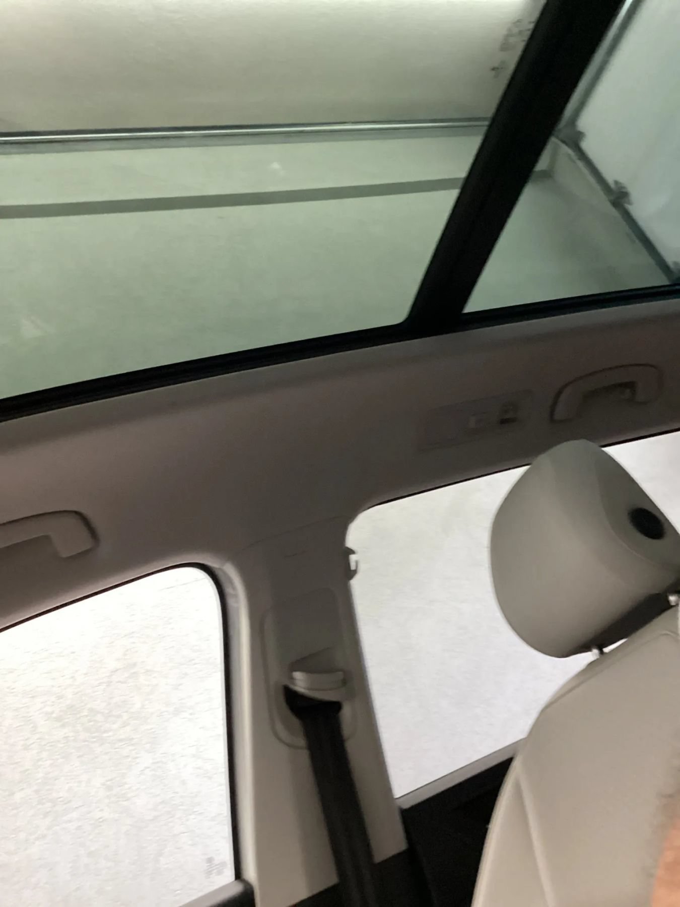Used 2021 Volkswagen Tiguan SE w/ Panoramic Sunroof Package AWD/4WD image 20