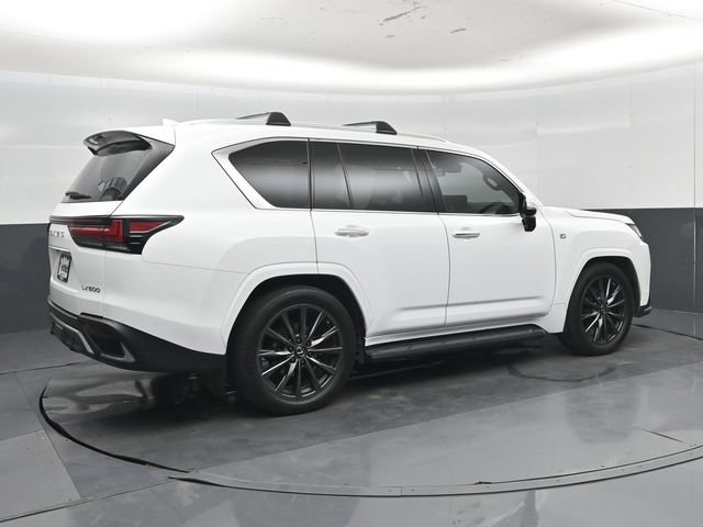 Used 2023 Lexus LX 600 F Sport w/ Accessory Package (Z1) AWD/4WD image 33
