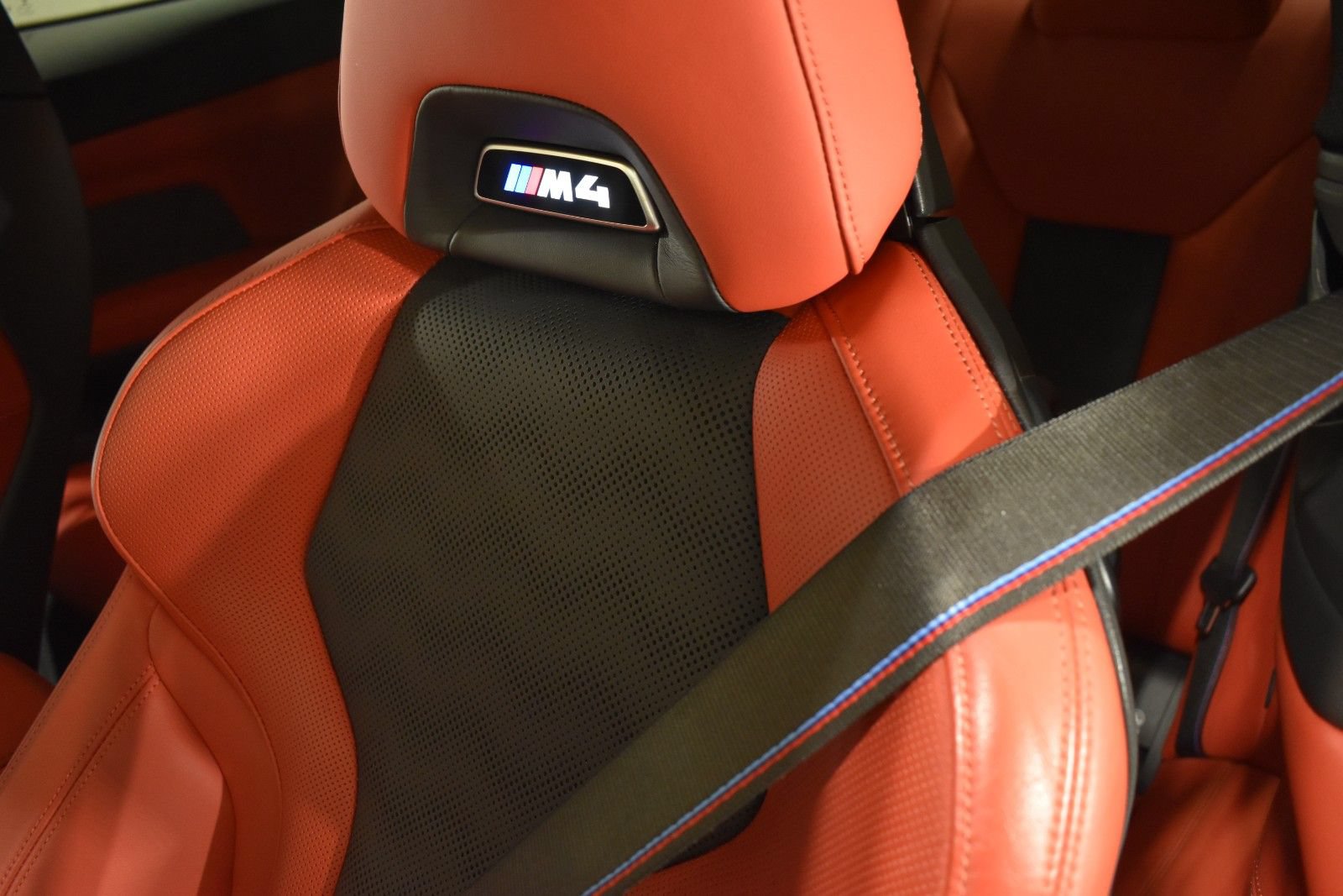 Used 2023 BMW M4 Competition RWD image 32