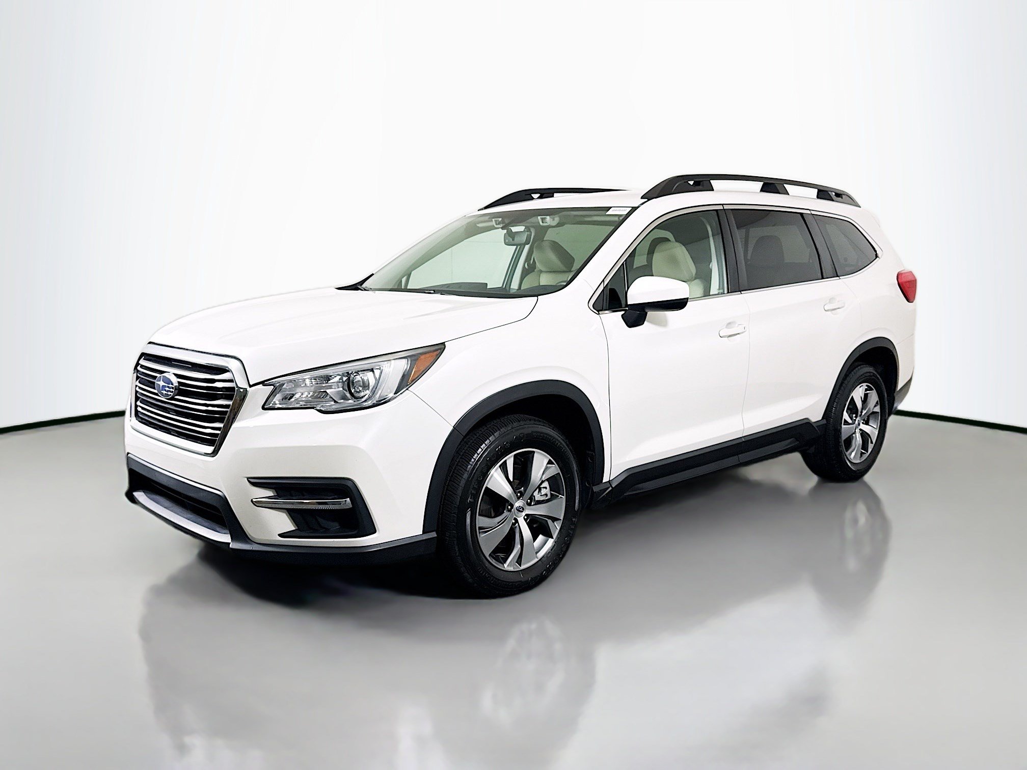 Used 2022 Subaru Ascent Premium w/ Convenience Package AWD/4WD image 4