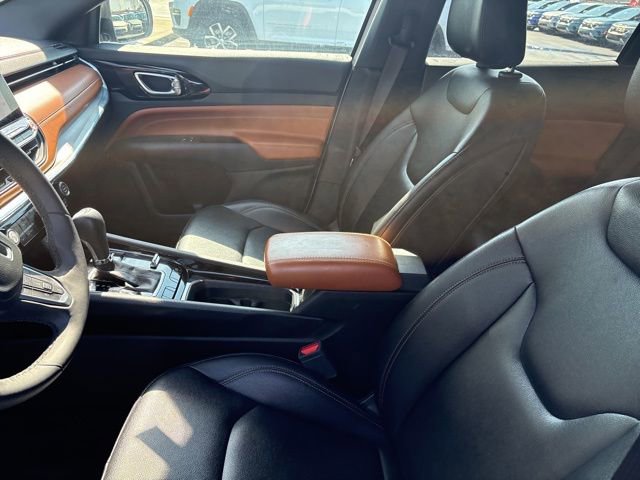 Used 2024 Jeep Compass Limited image 10