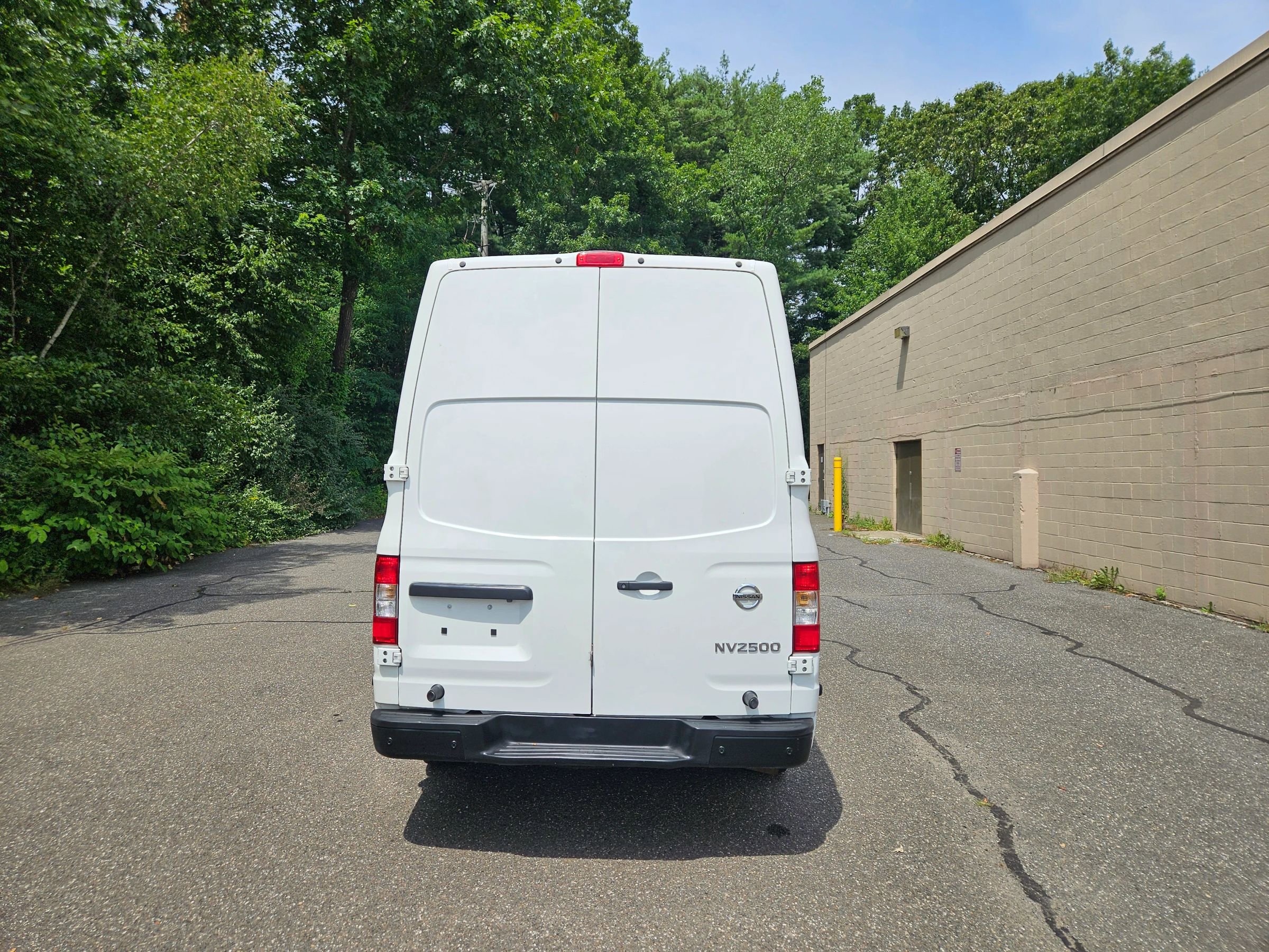 Used 2018 Nissan NV 2500 SV image 4