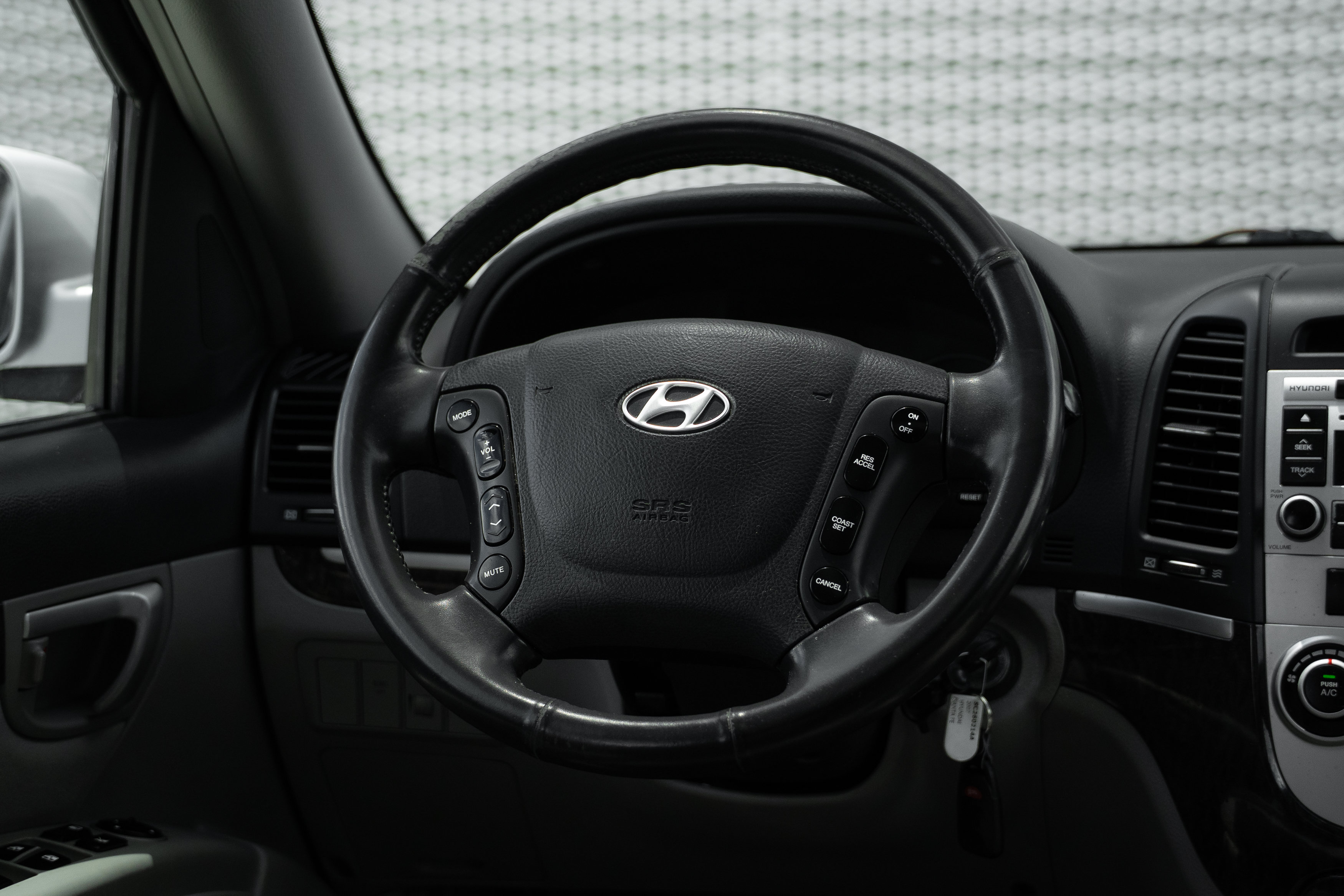 Used 2007 Hyundai Santa Fe SE FWD image 9