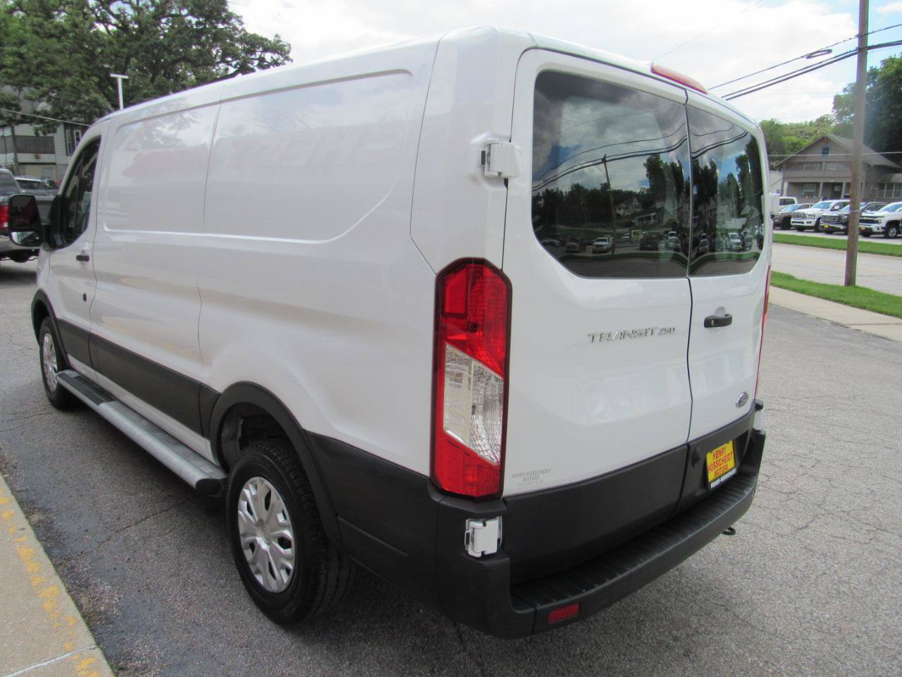 Used 2025 Ford Transit 250 Low Roof w/ Exterior Upgrade Package RWD image 8