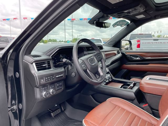 Certified 2024 GMC Yukon Denali Ultimate AWD/4WD image 12
