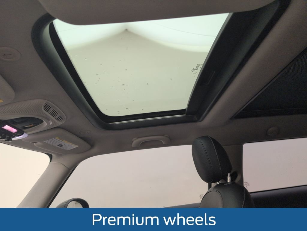 Used 2017 MINI Cooper 2-Door Hardtop image 10