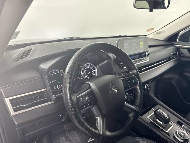 Used 2024 Mitsubishi Outlander SE AWD/4WD image 22
