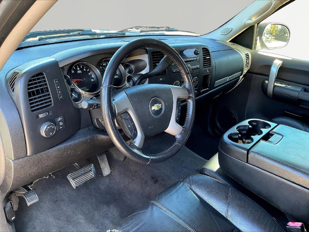 Used 2008 Chevrolet Silverado 1500 LT w/ All Star Edition AWD/4WD image 19