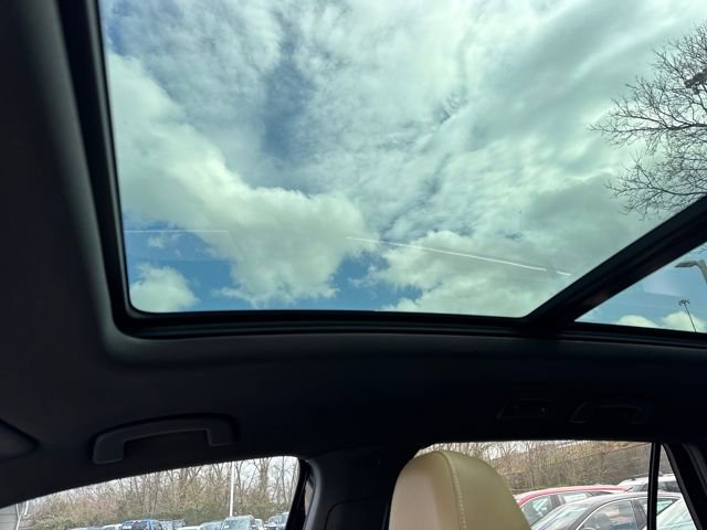 Used 2020 Volkswagen Atlas Cross Sport SEL R-Line w/ Cross Sport MDO Package image 16