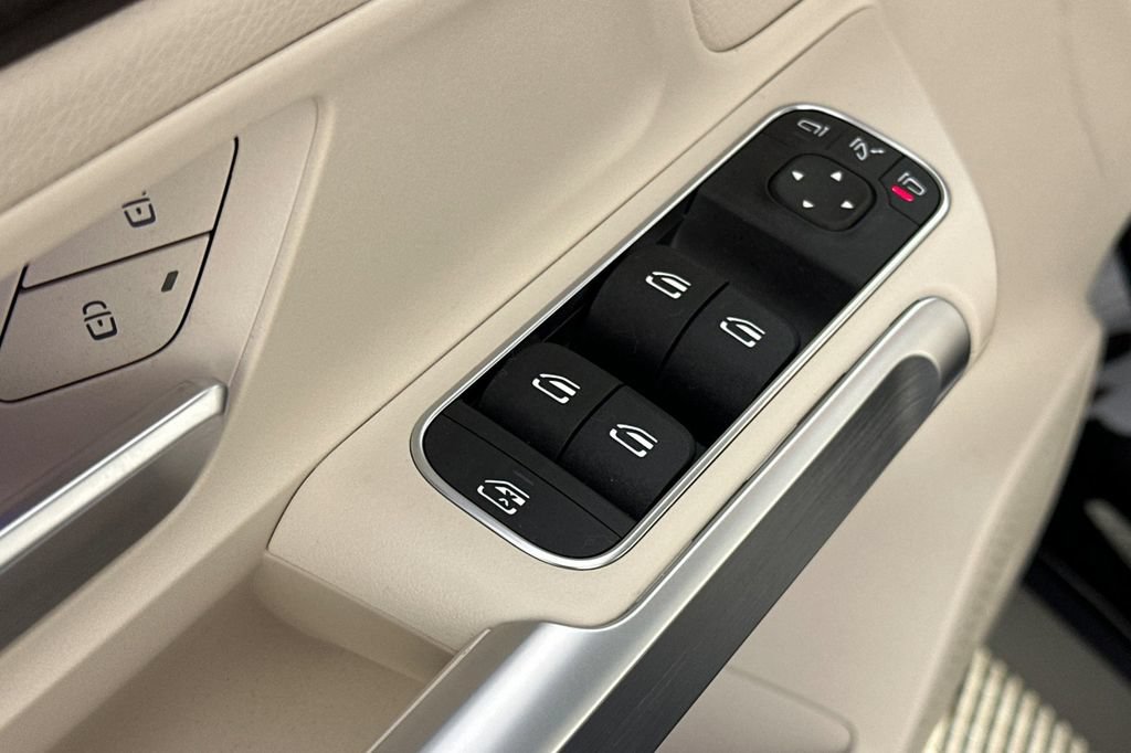 Certified 2026 Mercedes-Benz GLB 250 image 12