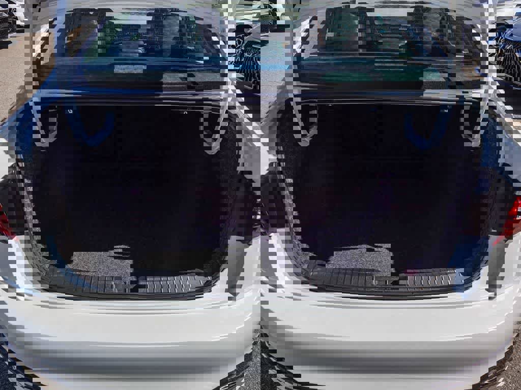 Used 2025 Volkswagen Jetta SEL image 26