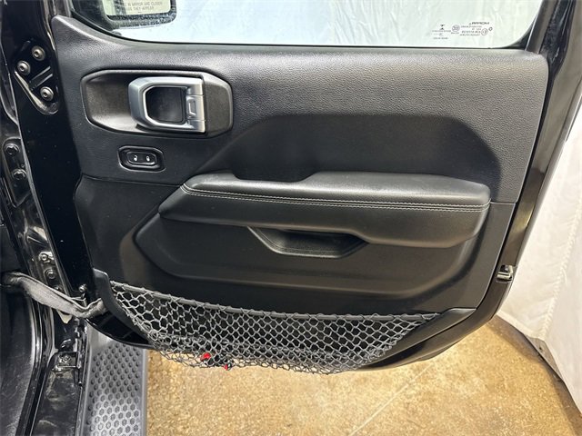 Used 2018 Jeep Wrangler Unlimited Sahara w/ Dual Top Group image 27