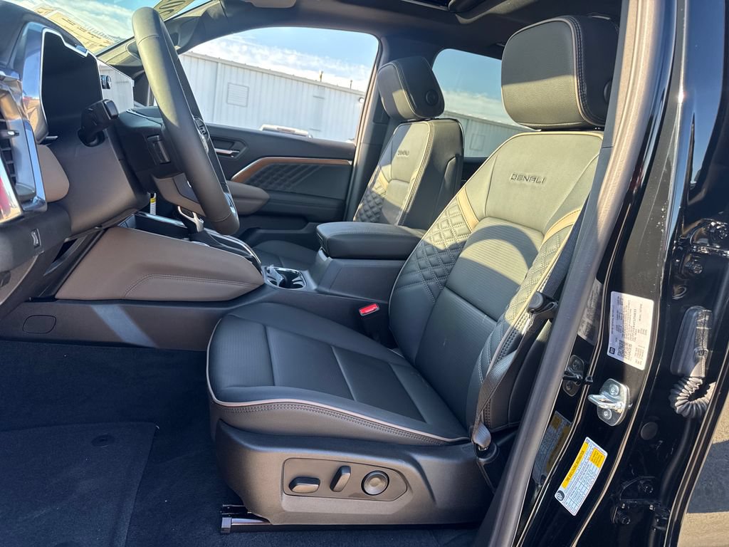 New 2026 GMC Canyon Denali AWD/4WD image 15