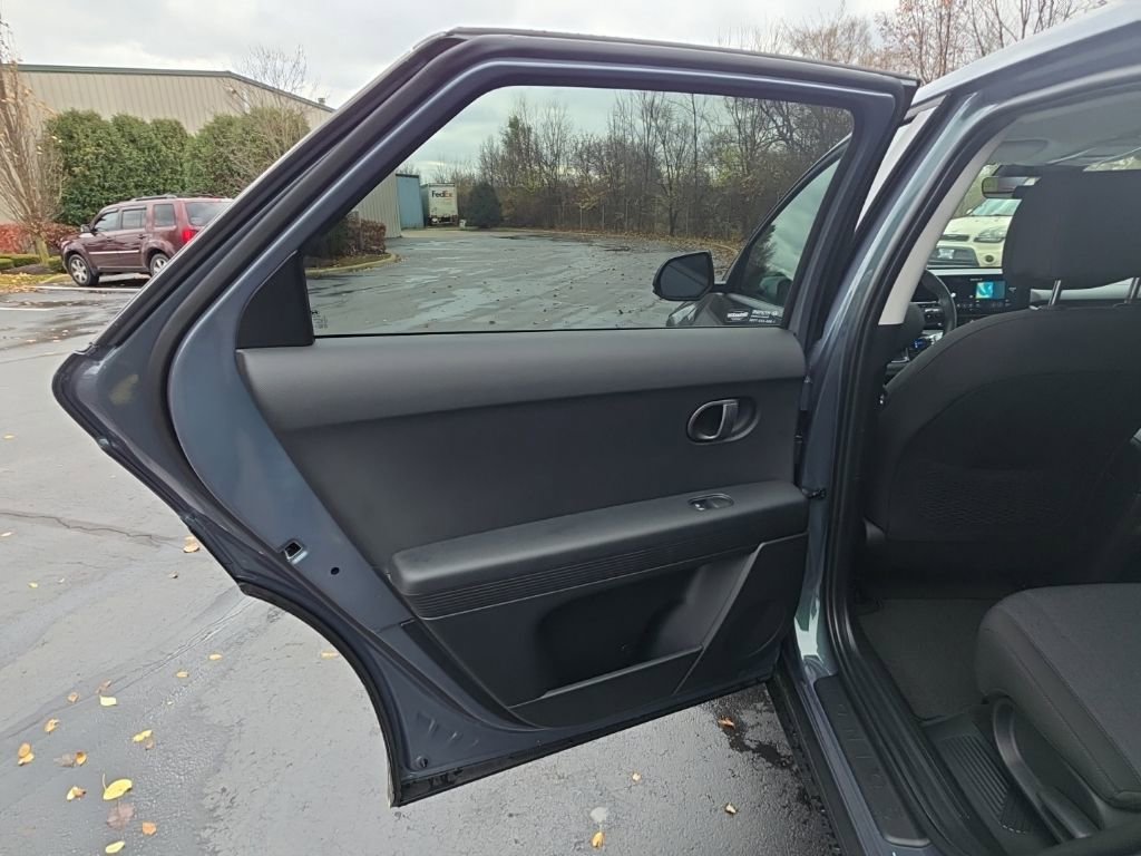 Used 2025 Hyundai Ioniq 5 SE image 36
