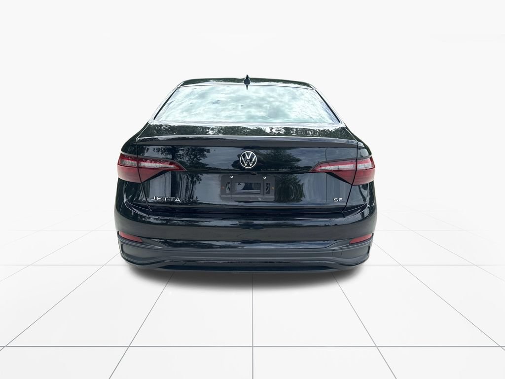 Used 2023 Volkswagen Jetta SE FWD image 7