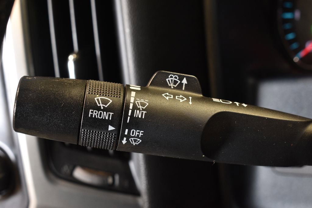 Used 2018 Chevrolet Silverado 1500 LT w/ Redline Edition image 17