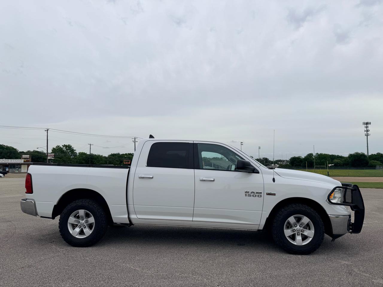 Used 2014 RAM 1500 Lone Star AWD/4WD image 2