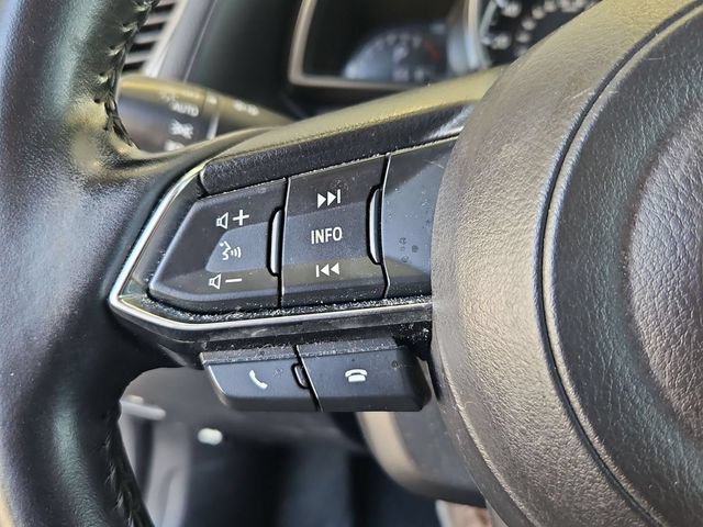 Used 2018 MAZDA MAZDA3 Touring FWD image 13