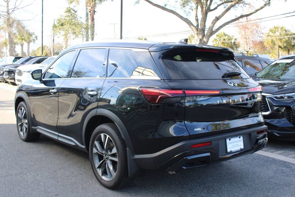 Certified 2025 INFINITI QX60 Luxe image 12