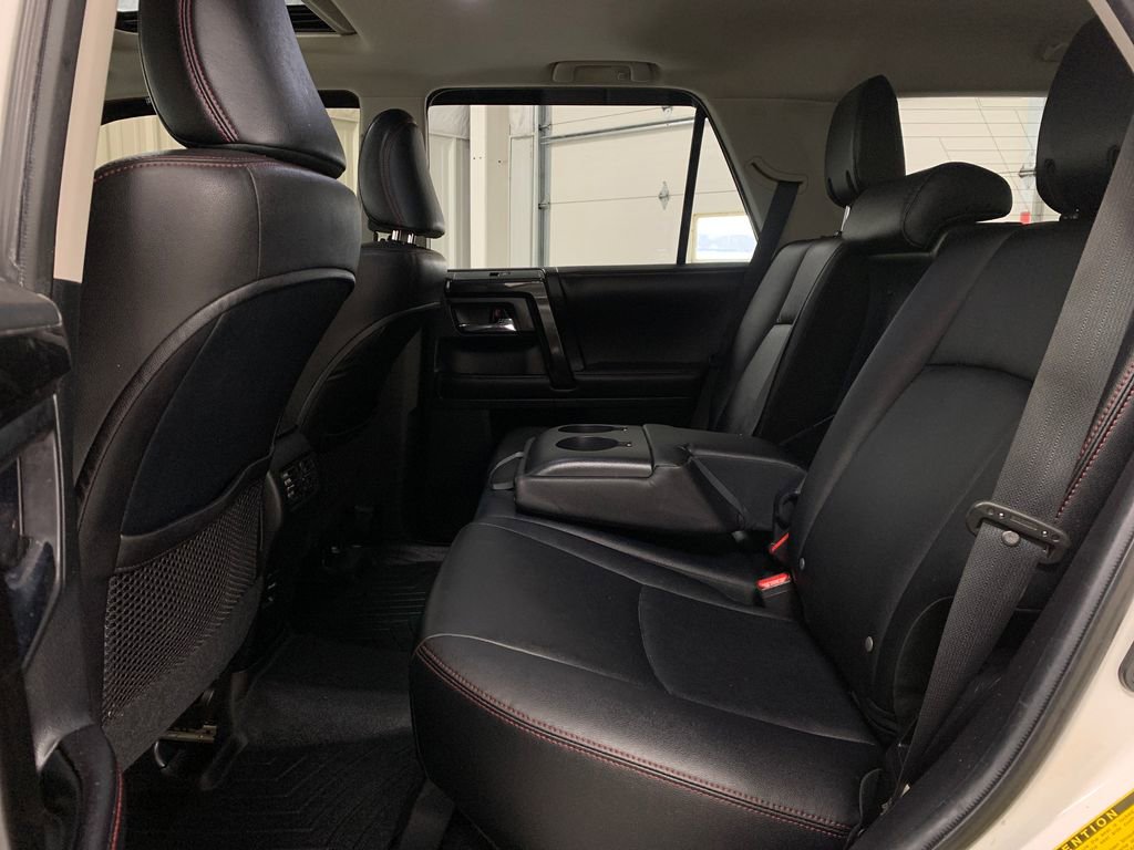 Used 2016 Toyota 4Runner SR5 image 18