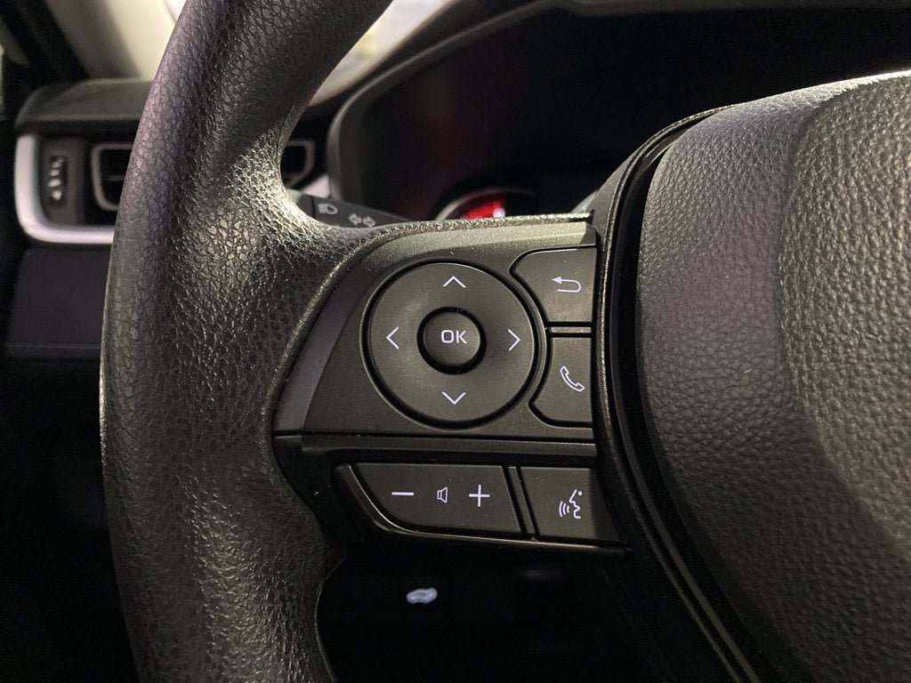 Used 2025 Toyota RAV4 XLE w/ Convenience Package FWD image 16