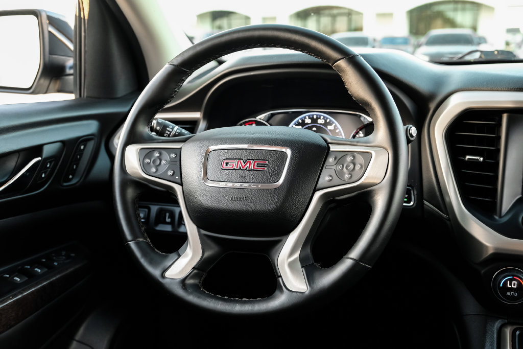 Used 2023 GMC Acadia Denali FWD image 15