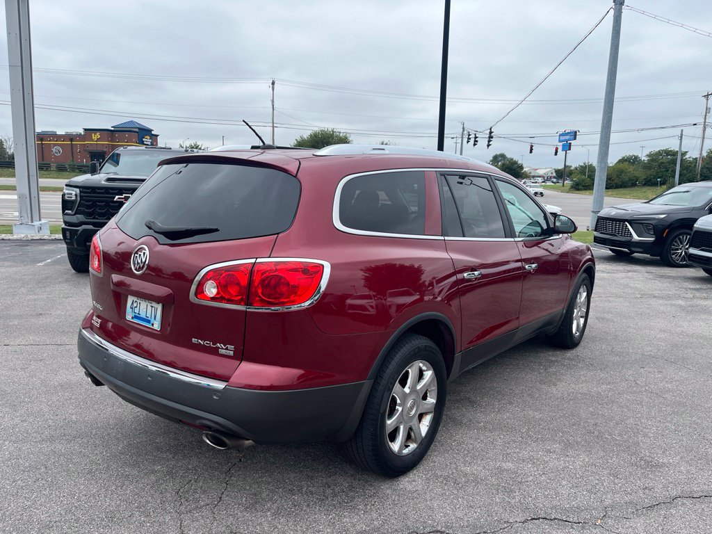 Used 2010 Buick Enclave CXL FWD image 3