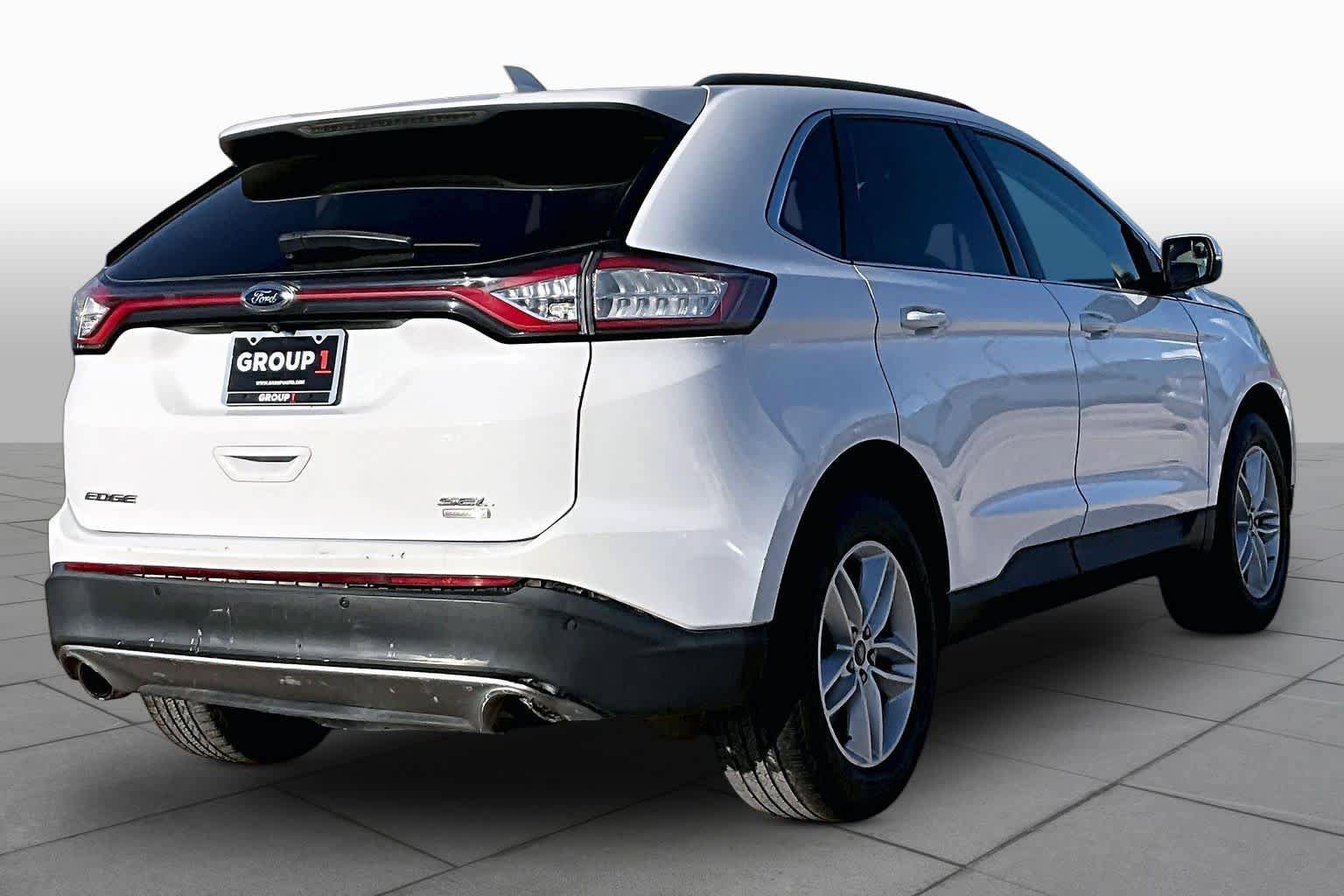 Used 2018 Ford Edge SEL w/ Equipment Group 201A FWD image 12