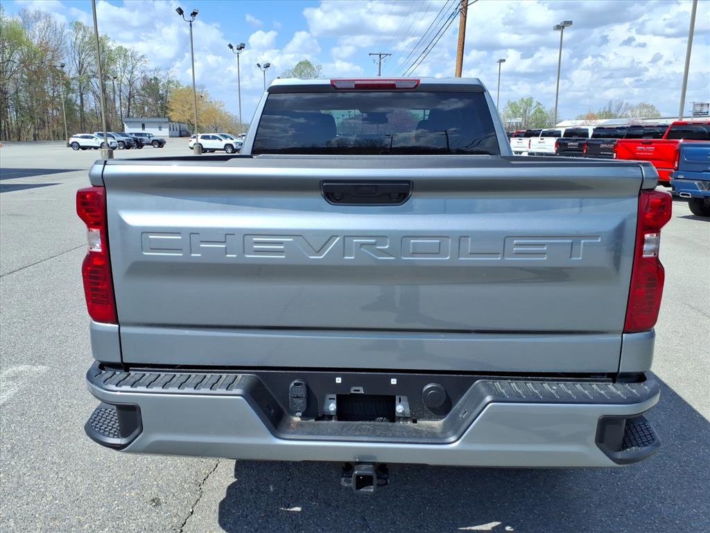 Used 2026 Chevrolet Silverado 1500 Custom AWD/4WD image 5