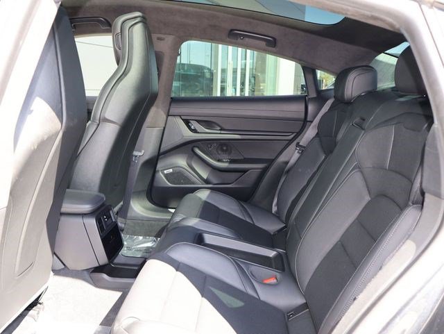 Used 2020 Porsche Taycan Turbo AWD/4WD image 25