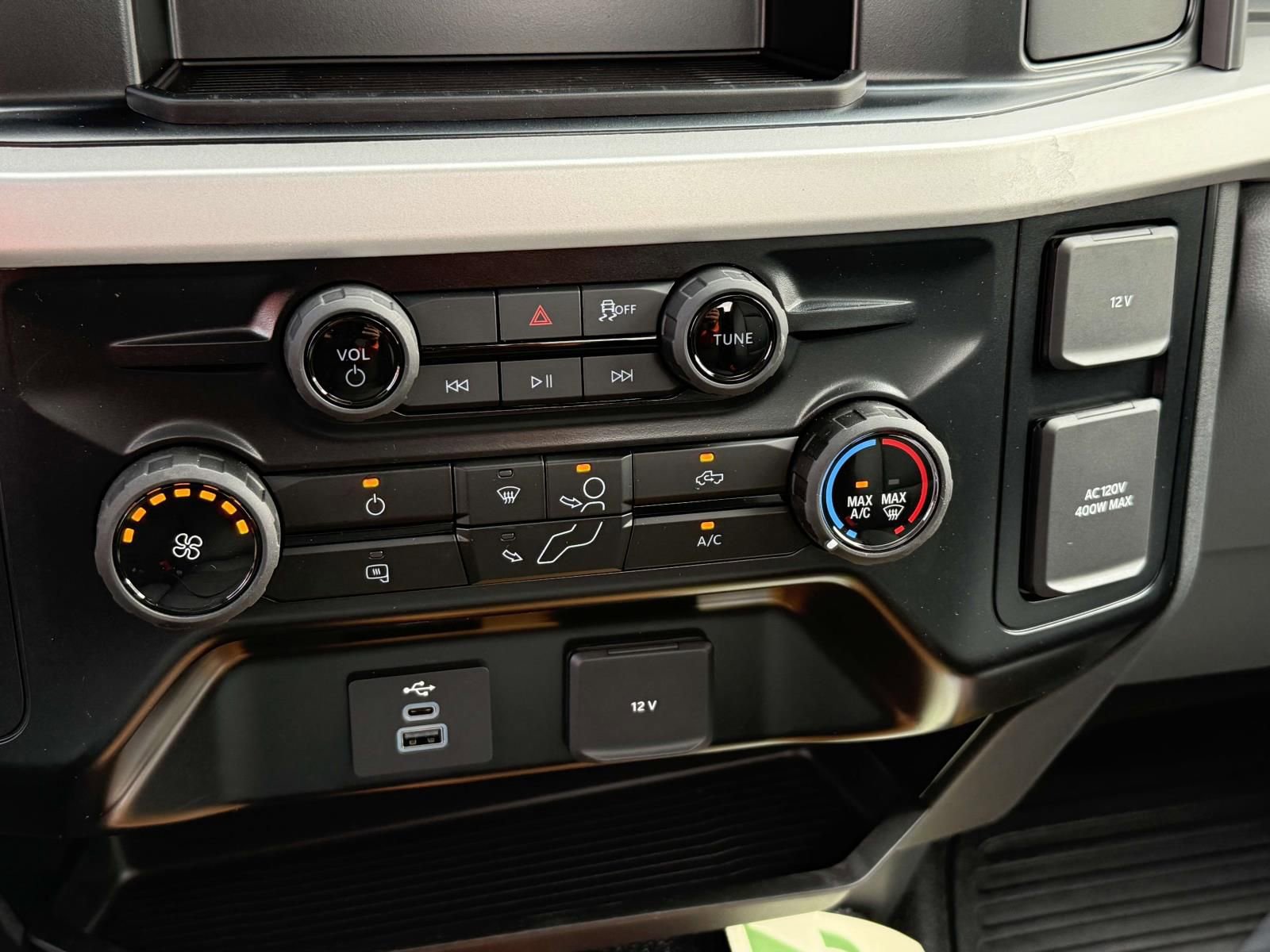 New 2025 Ford F250 XL w/ XL Chrome Package image 15