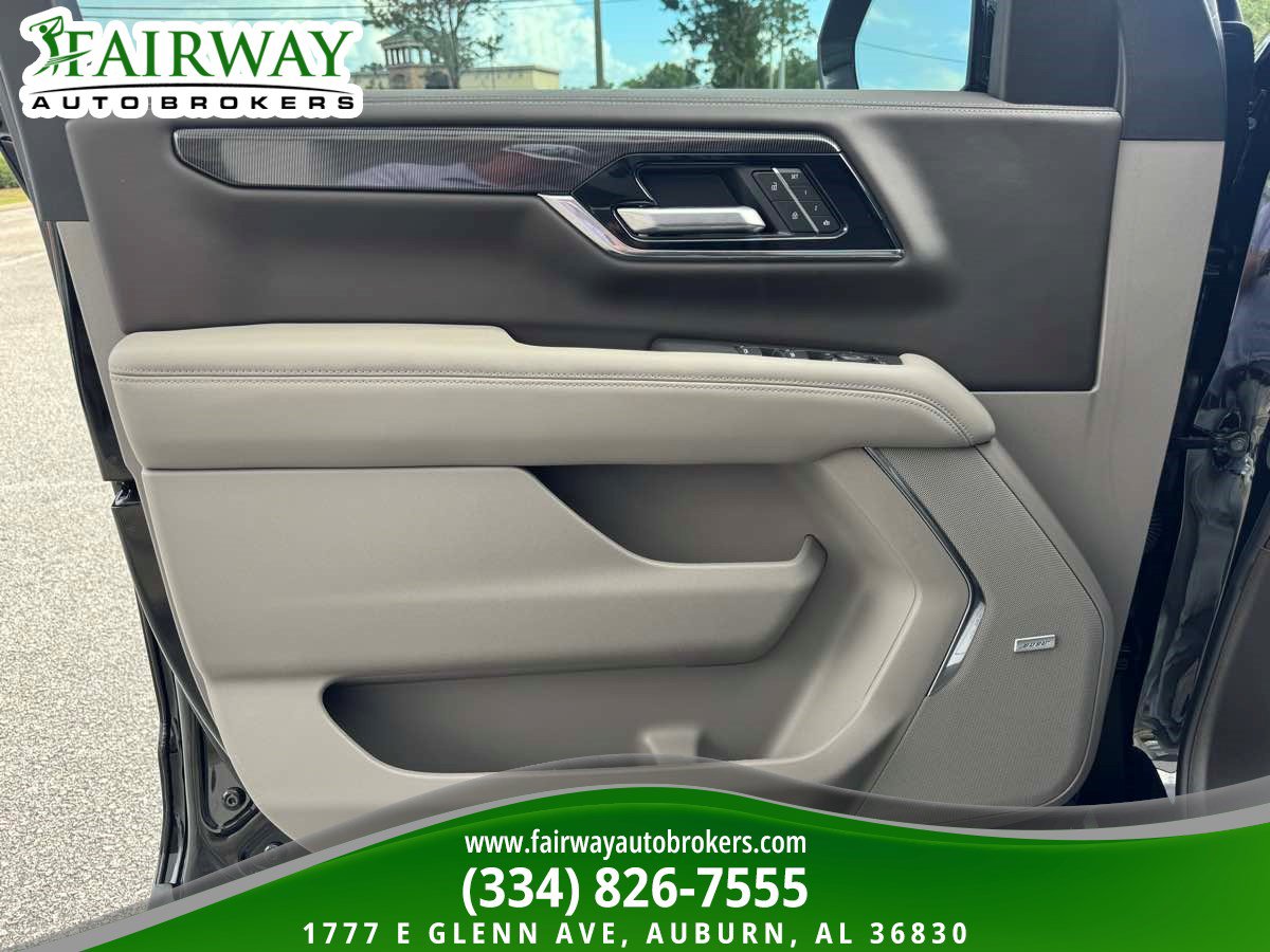 Used 2026 GMC Yukon Elevation w/ Elevation Premium Package AWD/4WD image 34