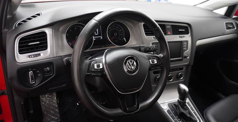 Used 2017 Volkswagen Golf Wolfsburg Edition FWD image 11