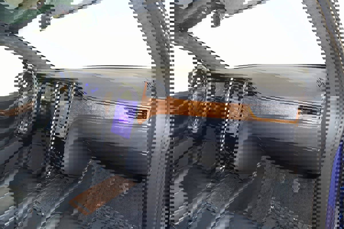 Used 2019 Tesla Model X 75D image 50