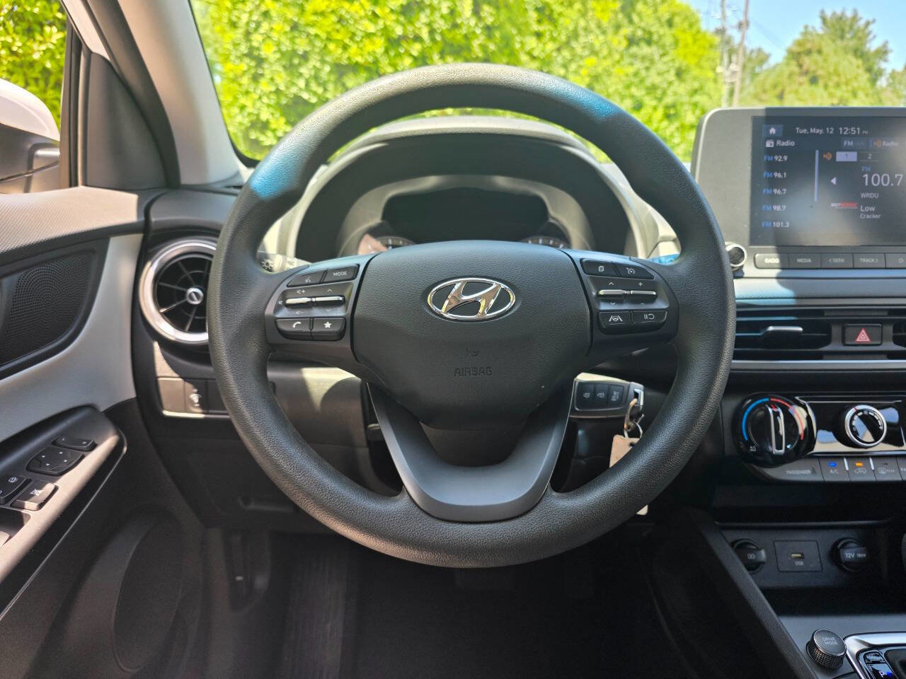 Used 2022 Hyundai Kona SE w/ Cargo Package FWD image 18