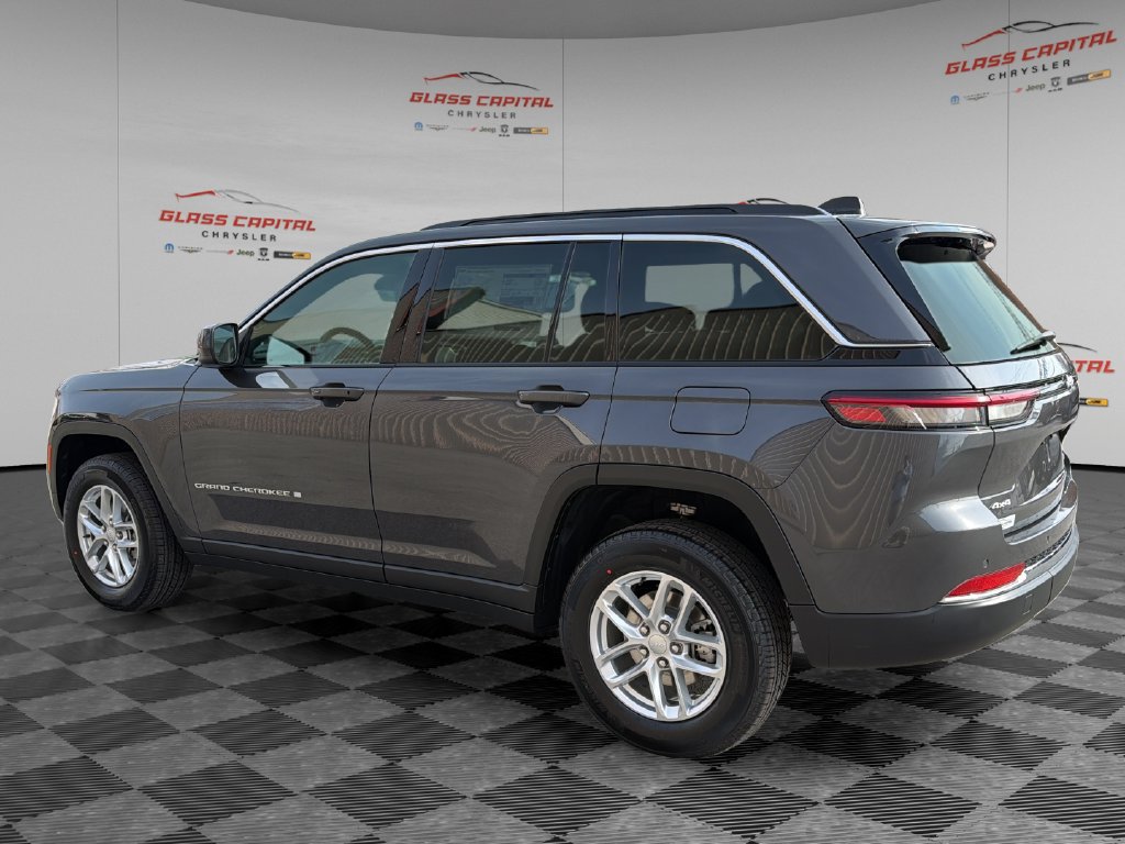 New 2026 Jeep Grand Cherokee Laredo X AWD/4WD image 5